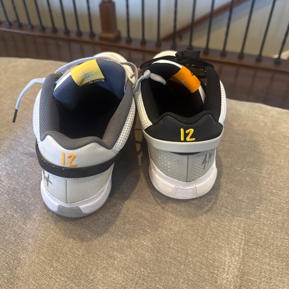 Nike Ja 1 – “White / Light Smoke Grey / Black” - Picture 5 of 7